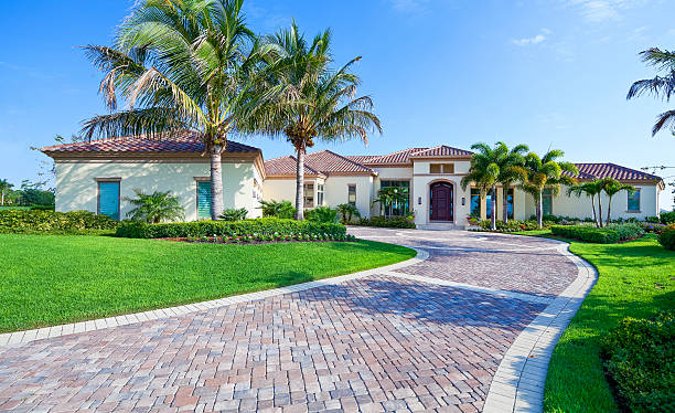 Best Custom Driveway Pavers  in Hinckley, IL